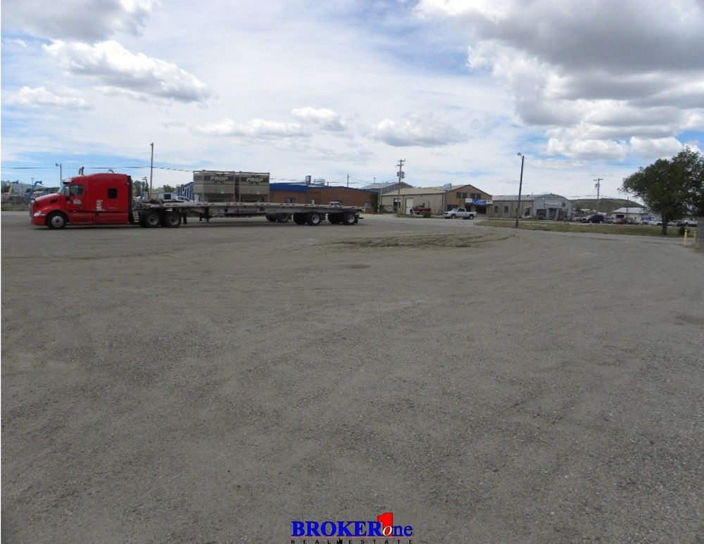 5076 W Yellowstone Hwy, Casper, WY 82604